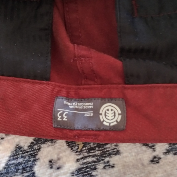 Element - Picture 3 of 3